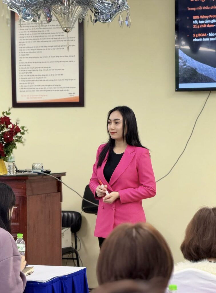 Kiến thức coaching và thực hành cần có của huấn luyện viên dinh dưỡng